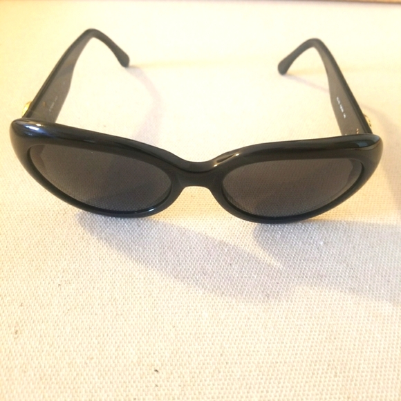 Vintage FENDI 90's Oval Shape Sunglasses Black 140 - Picture 2 of 7